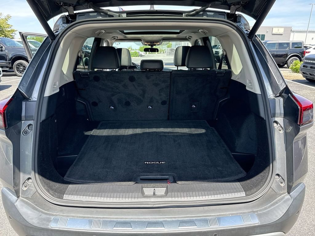 Used 2021 Nissan Rogue SV w/ Premium Package FWD image 24