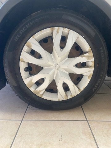 Used 2020 Toyota C-HR LE image 30