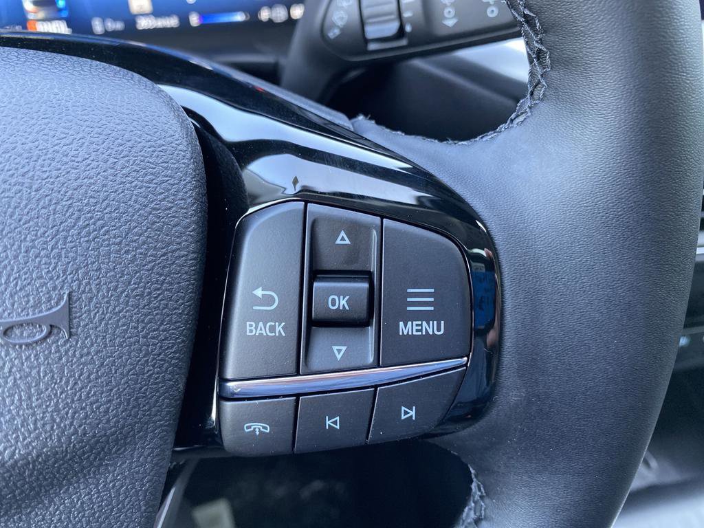 New 2025 Ford Escape Base w/ PHEV Premium Package image 34