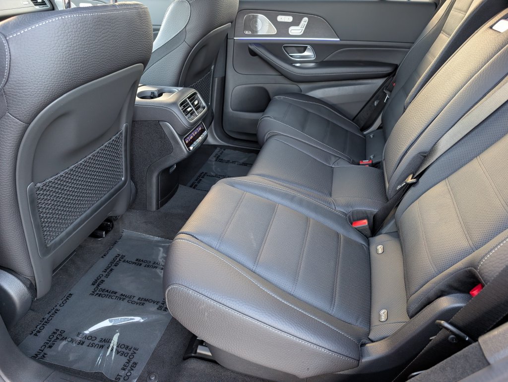 New 2026 Mercedes-Benz GLS 580 4MATIC image 30