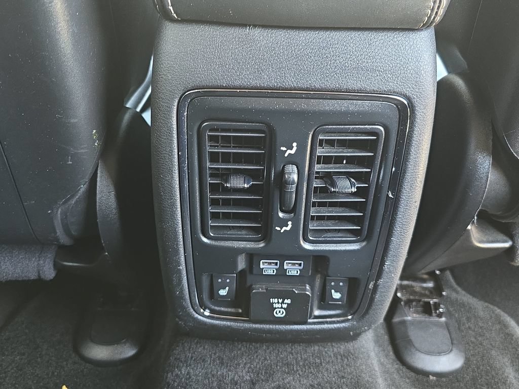 Used 2015 Jeep Grand Cherokee Overland AWD/4WD image 16