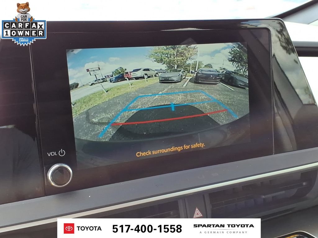 Used 2025 Toyota Prius LE FWD image 24