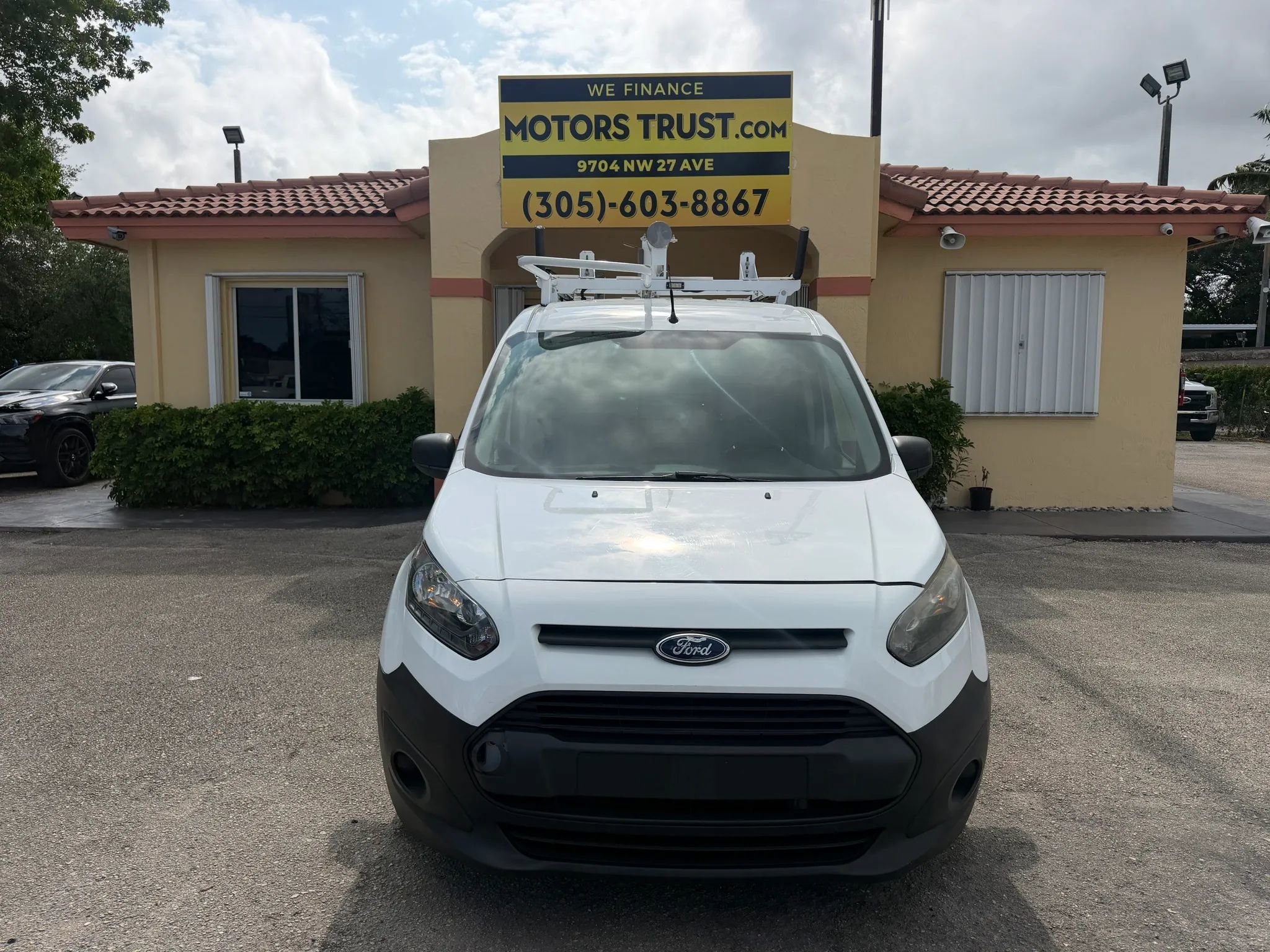 Used 2016 Ford Transit Connect XL FWD image 9
