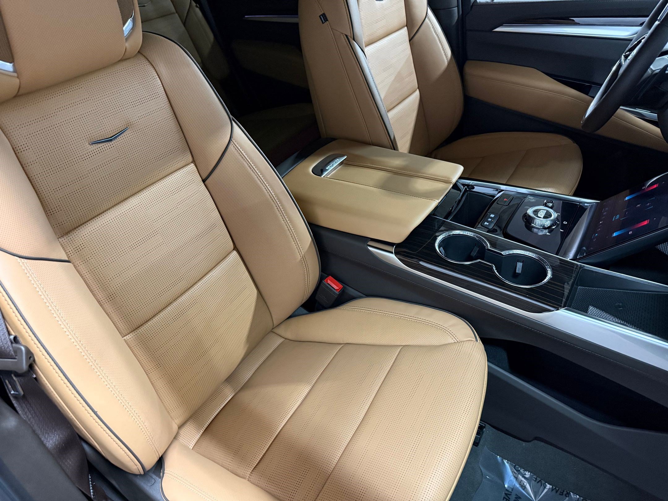 Certified 2026 Cadillac Escalade Luxury image 57