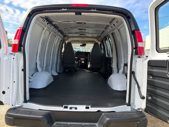 New 2025 Chevrolet Express 2500 w/ Driver Convenience Package RWD image 14