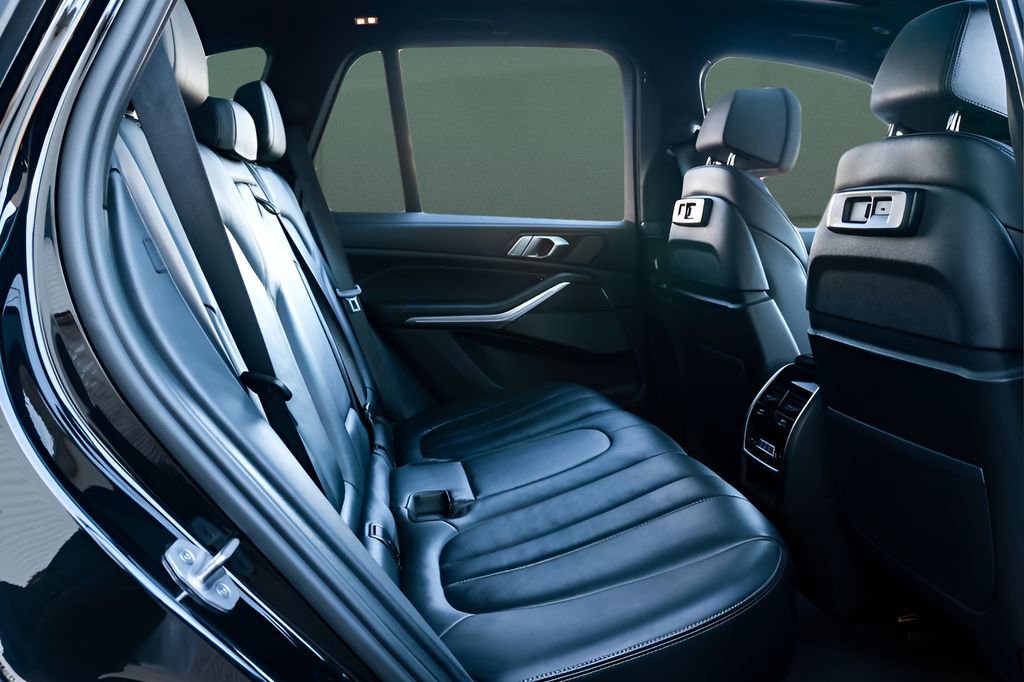 Used 2022 BMW X5 M50i w/ Premium Package AWD/4WD image 57