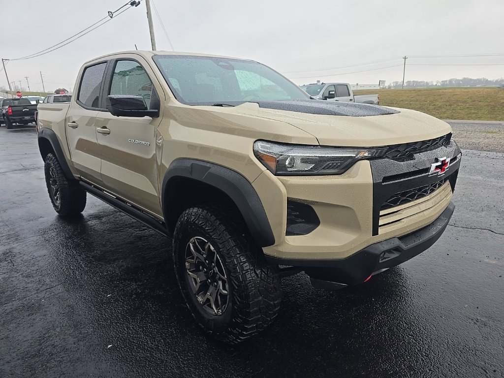 Used 2024 Chevrolet Colorado ZR2 w/ Technology Package image 10