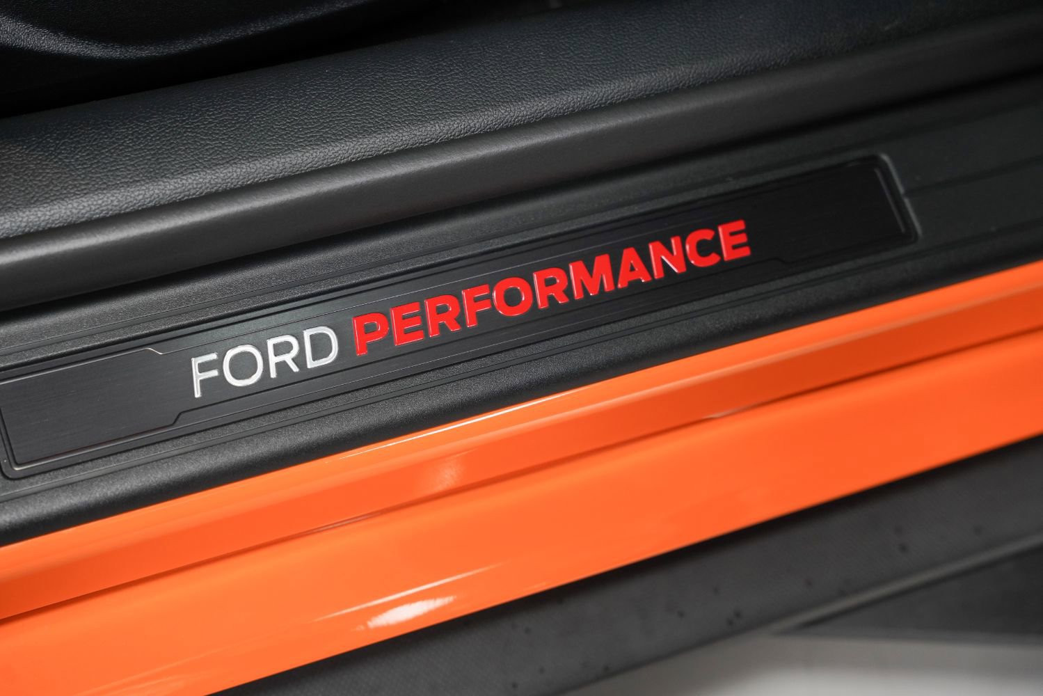 Used 2020 Ford Mustang Shelby GT500 w/ Carbon Fiber Track Pack image 37