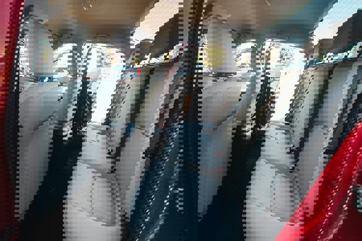 Used 2016 MAZDA MAZDA3 i Sport image 12