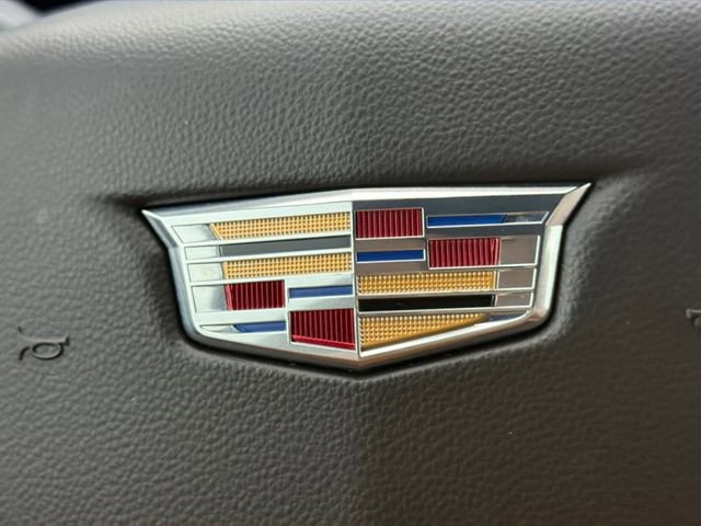Used 2023 Cadillac Escalade Premium Luxury w/ Performance Package AWD/4WD image 5