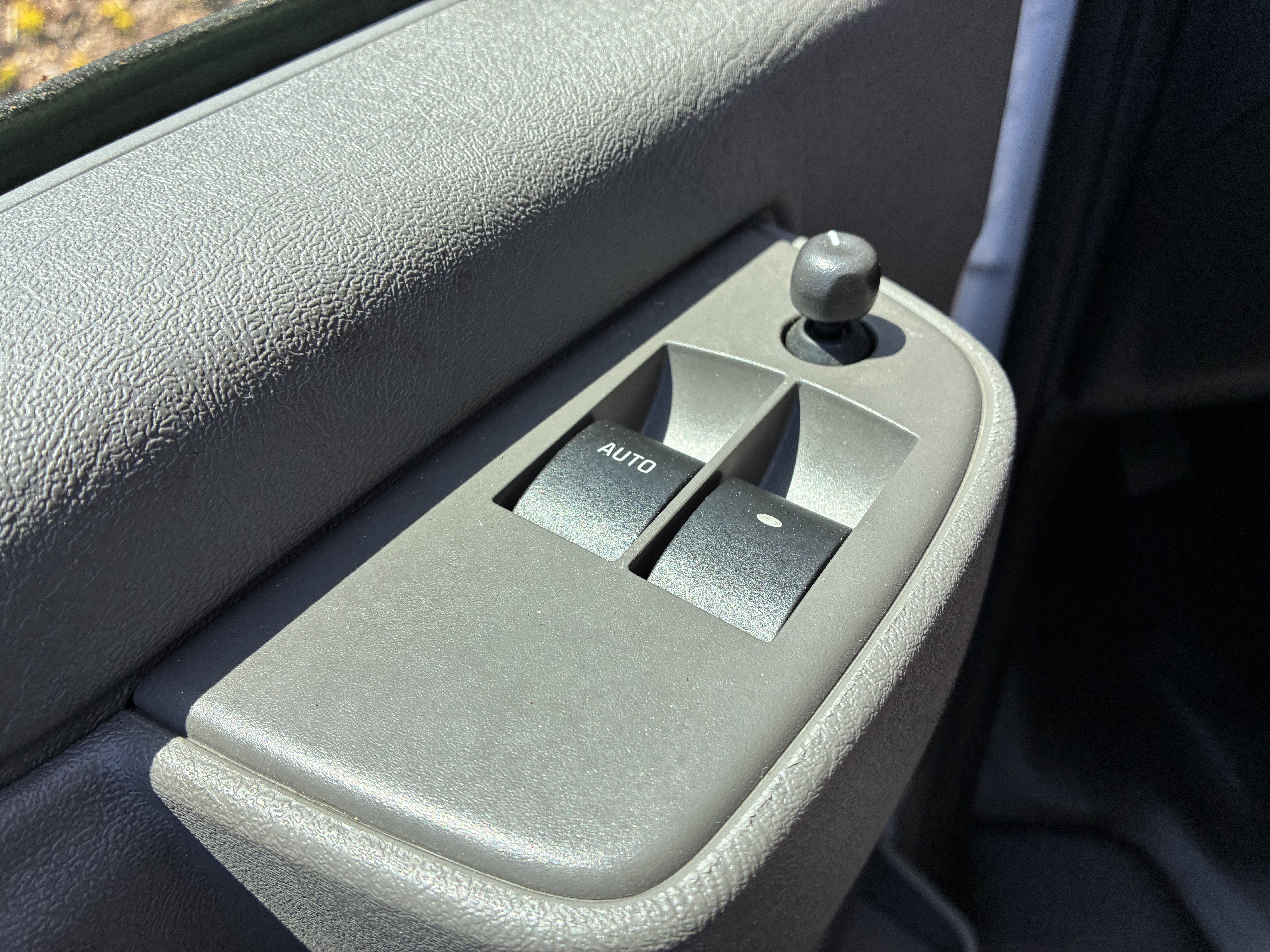 Used 2025 Chevrolet Express 3500 w/ Power Convenience Package RWD image 25