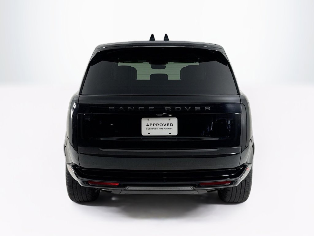 Used 2025 Land Rover Range Rover SE AWD/4WD image 4