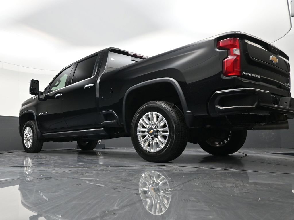 Used 2022 Chevrolet Silverado 2500 High Country w/ Z71 Off-Road Package image 22