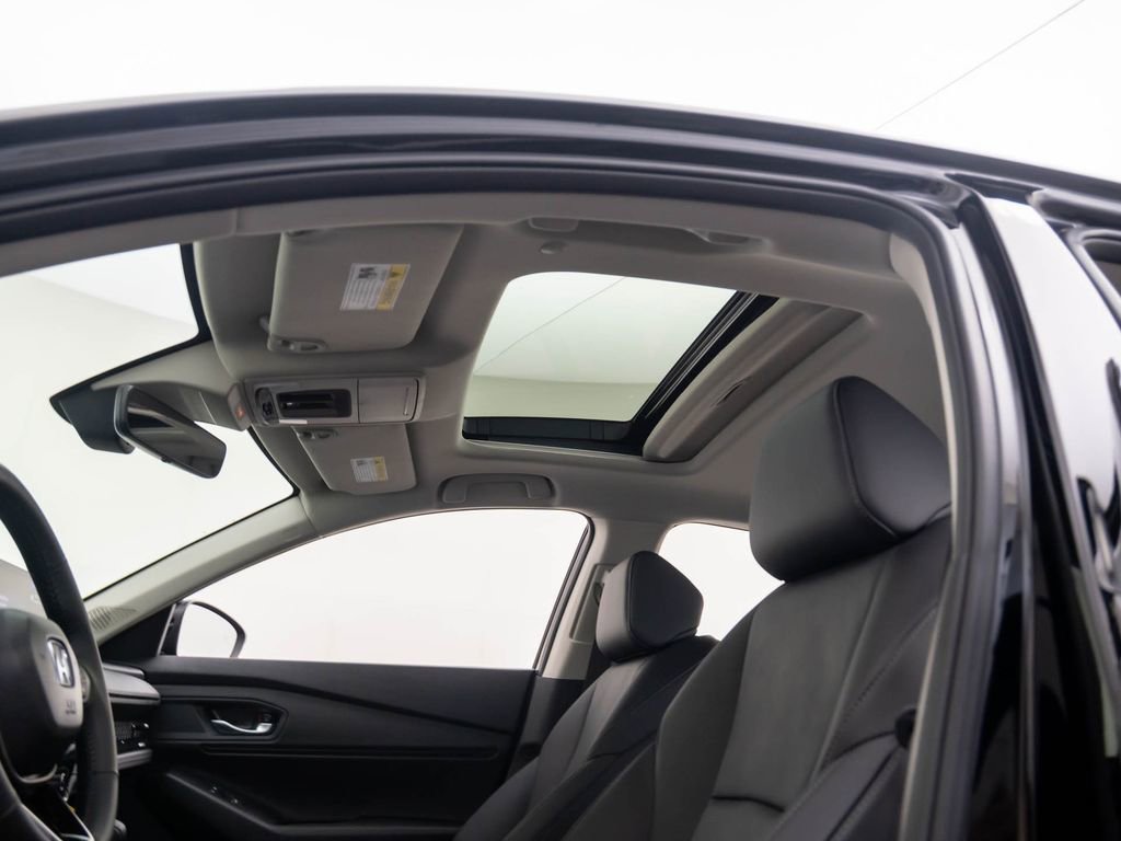 Used 2025 Honda Accord EX-L image 17