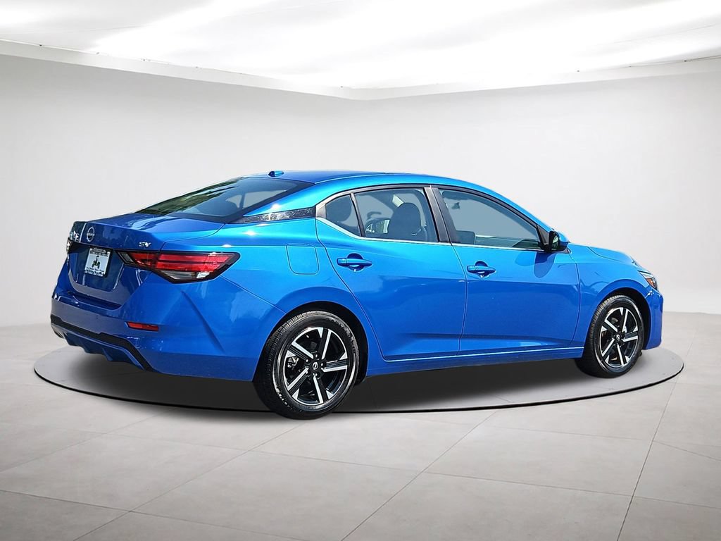 Used 2024 Nissan Sentra SV FWD image 7