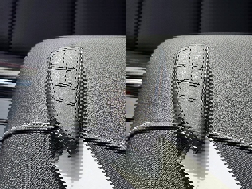 New 2026 Chevrolet Traverse RS w/ LPO, Floor Liner Package image 21