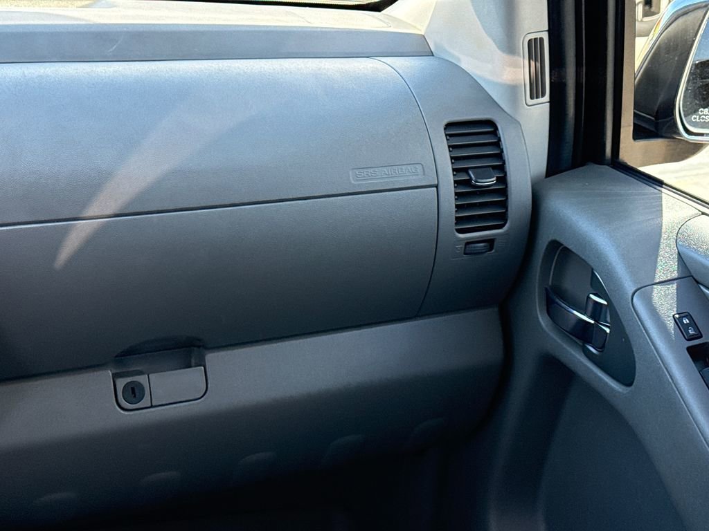 Used 2019 Nissan Frontier SL image 16