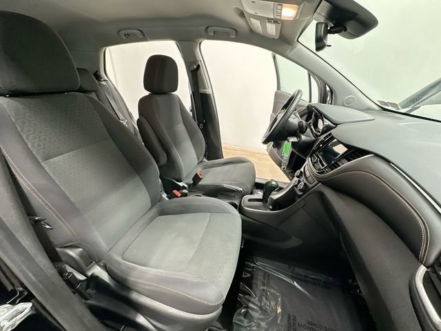 Used 2018 Chevrolet Trax LS FWD image 19