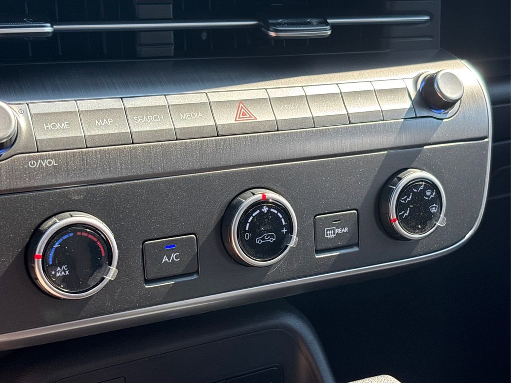 Certified 2026 Hyundai Kona SE image 17