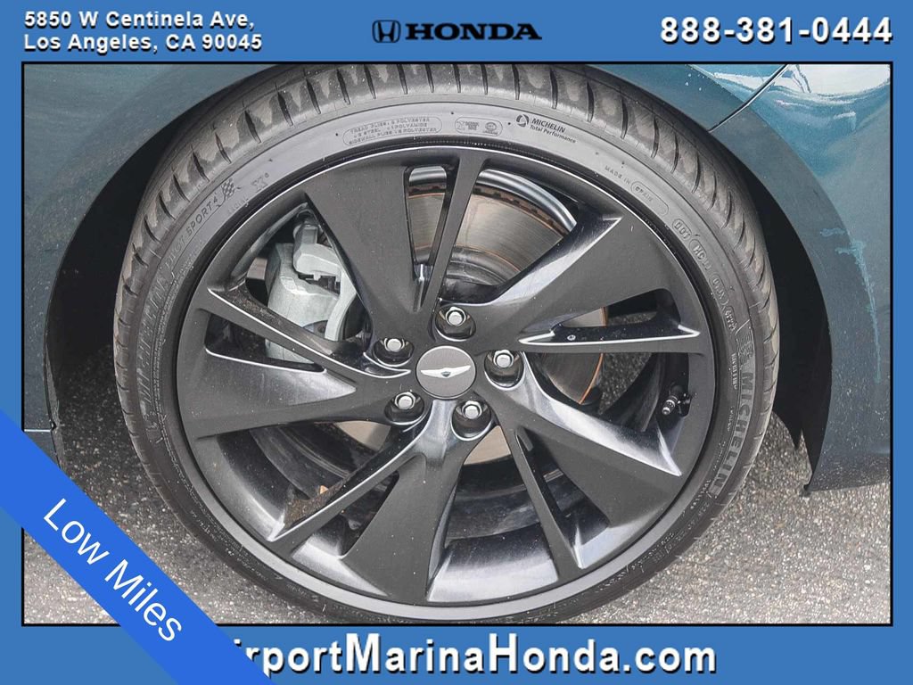 Used 2023 Genesis G70 2.0T w/ Sport Prestige Package RWD image 18