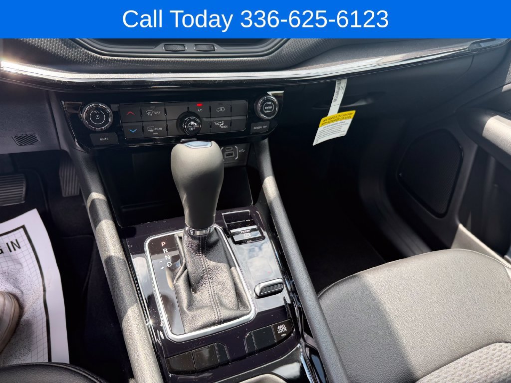 New 2026 Jeep Compass Latitude AWD/4WD image 24