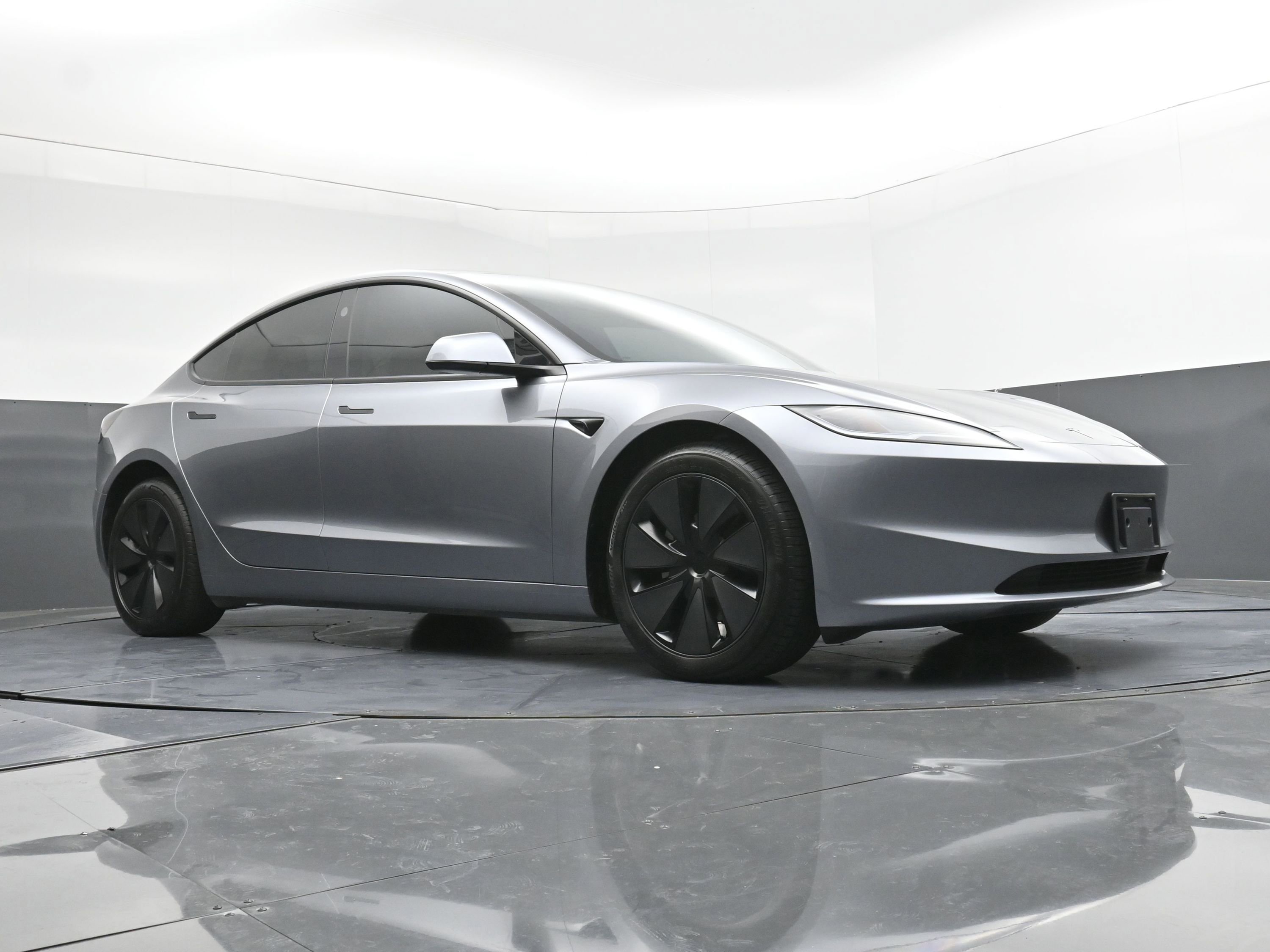 Used 2025 Tesla Model 3 Long Range image 25