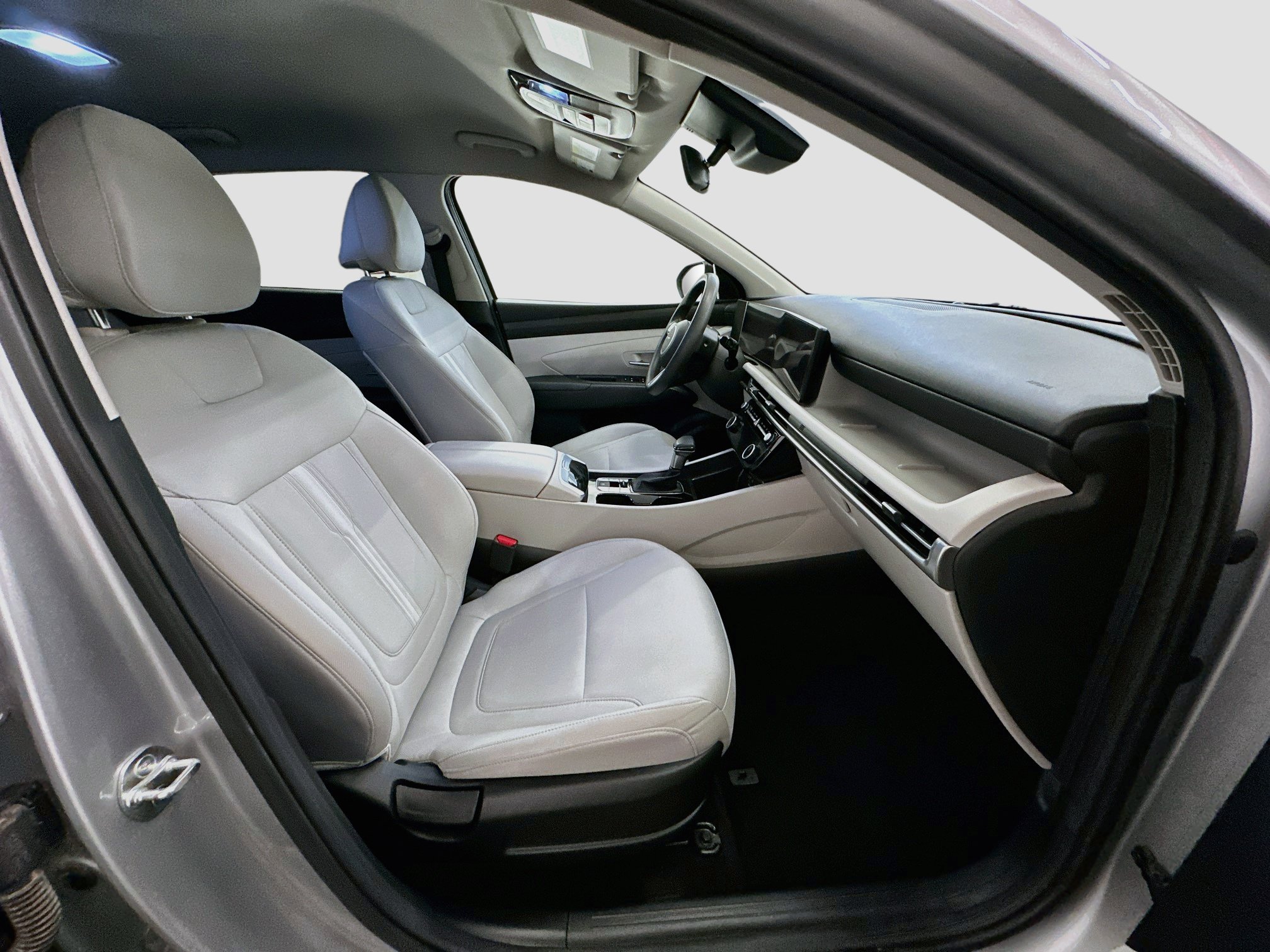 Used 2025 Hyundai Tucson SEL AWD/4WD image 33