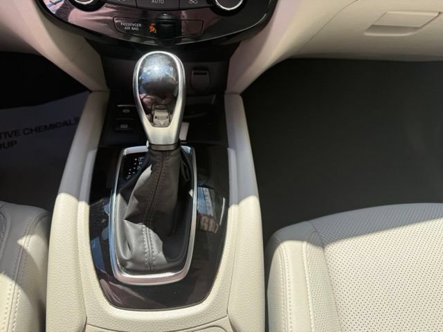 Used 2022 Nissan Rogue Sport SL AWD/4WD image 14
