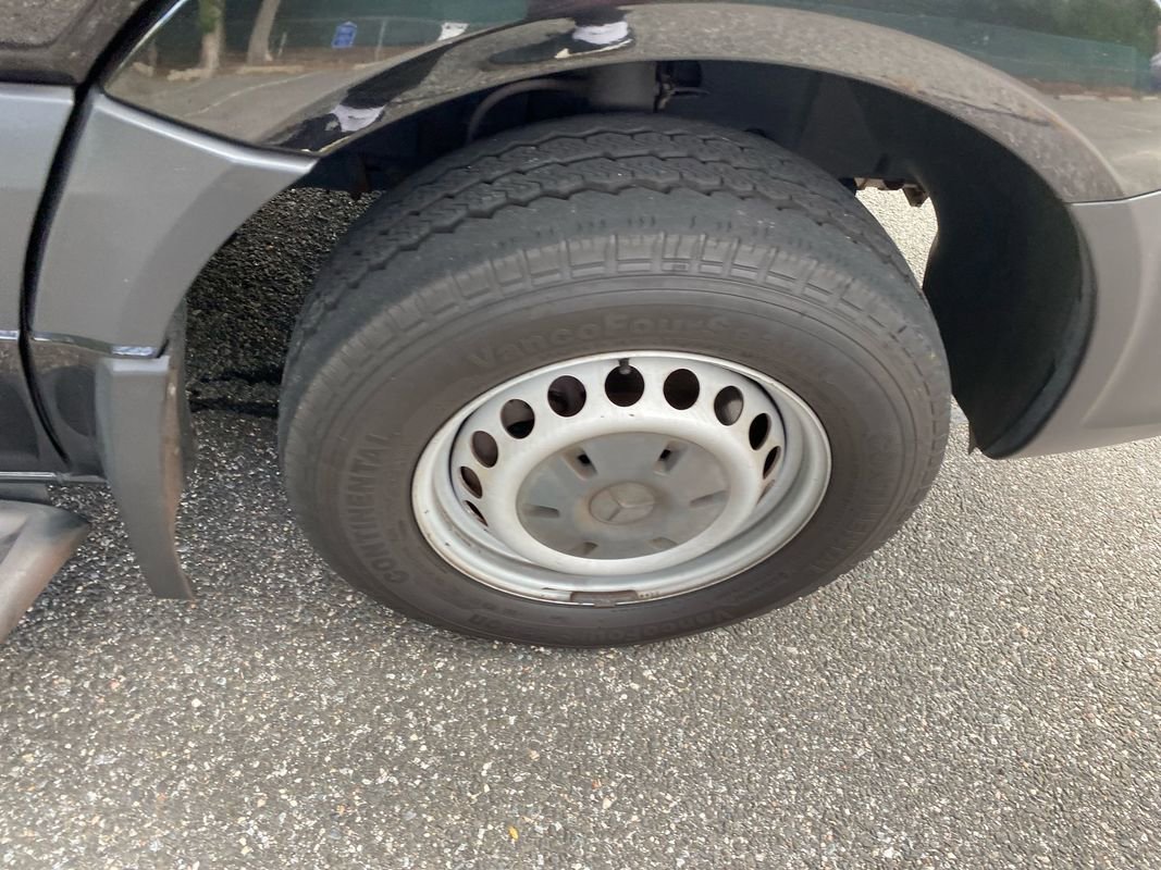 Used 2017 Mercedes-Benz Sprinter 3500 image 36