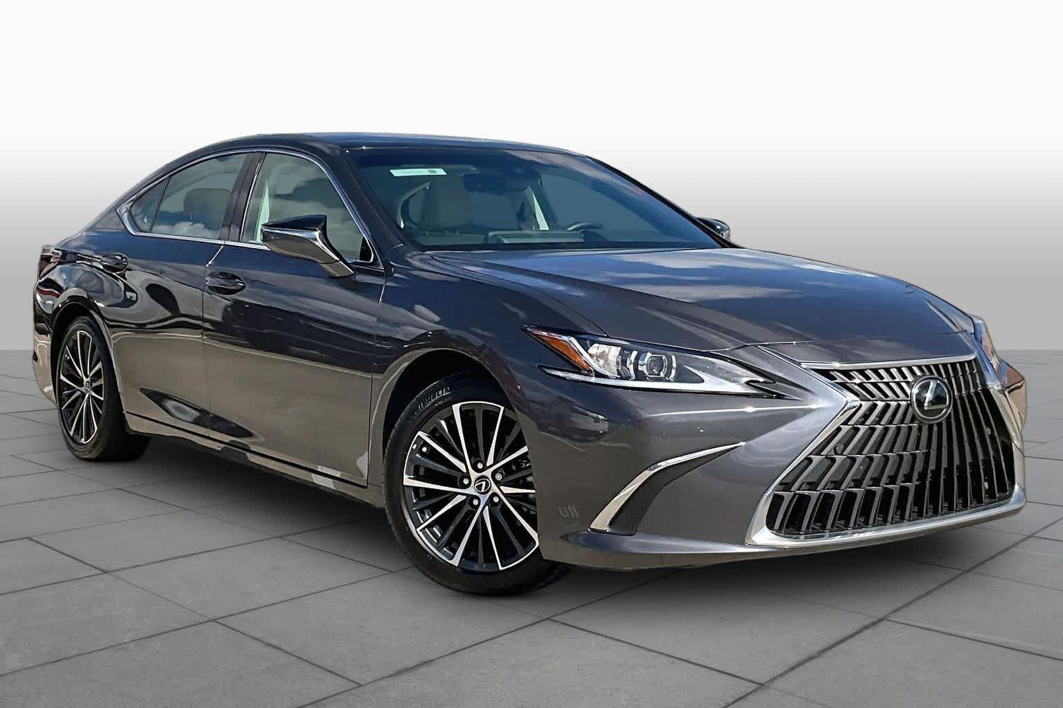 Used 2025 Lexus ES 350 w/ Premium Package FWD image 3