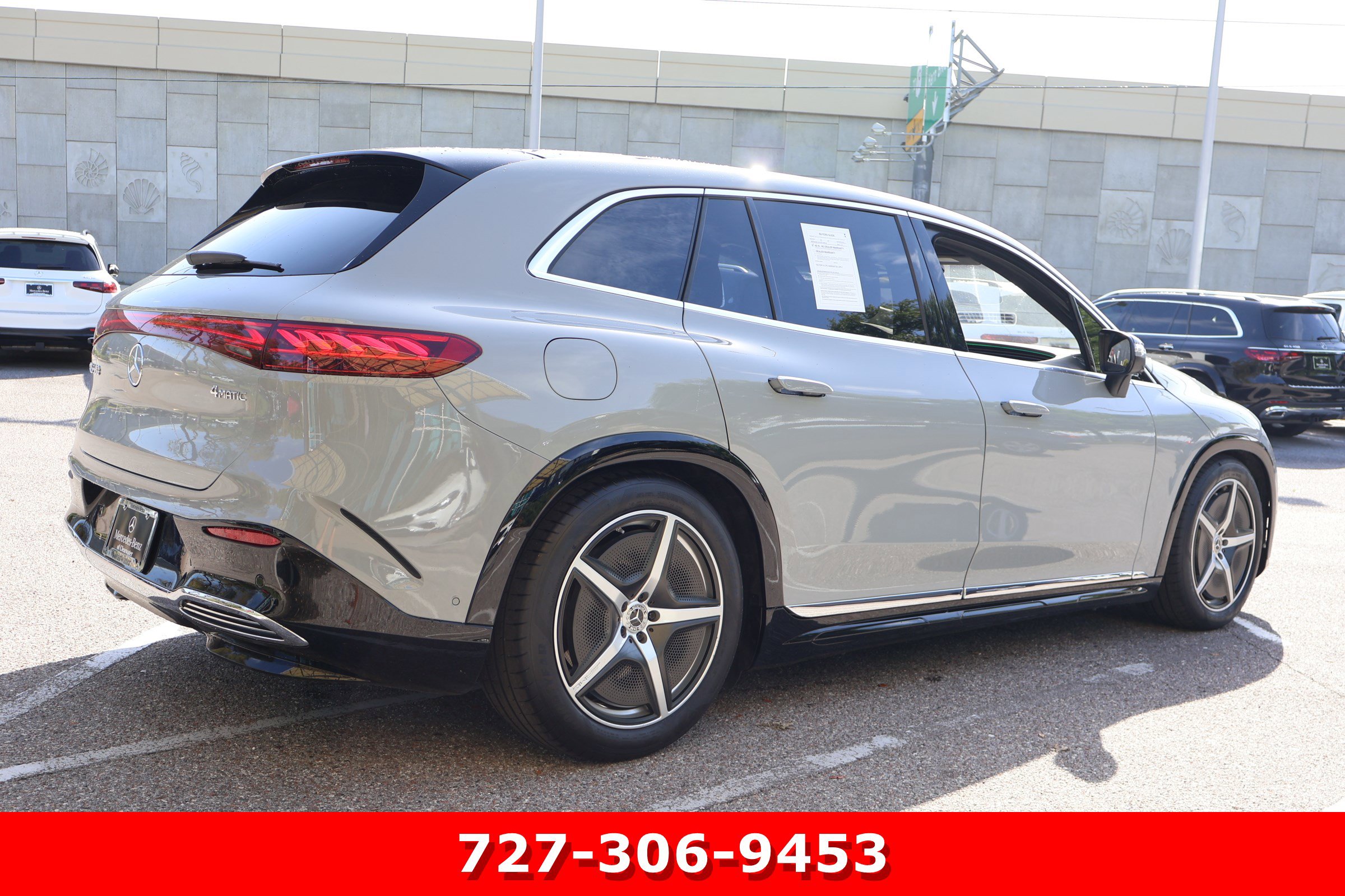 Used 2023 Mercedes-Benz EQS 580 4MATIC SUV image 10