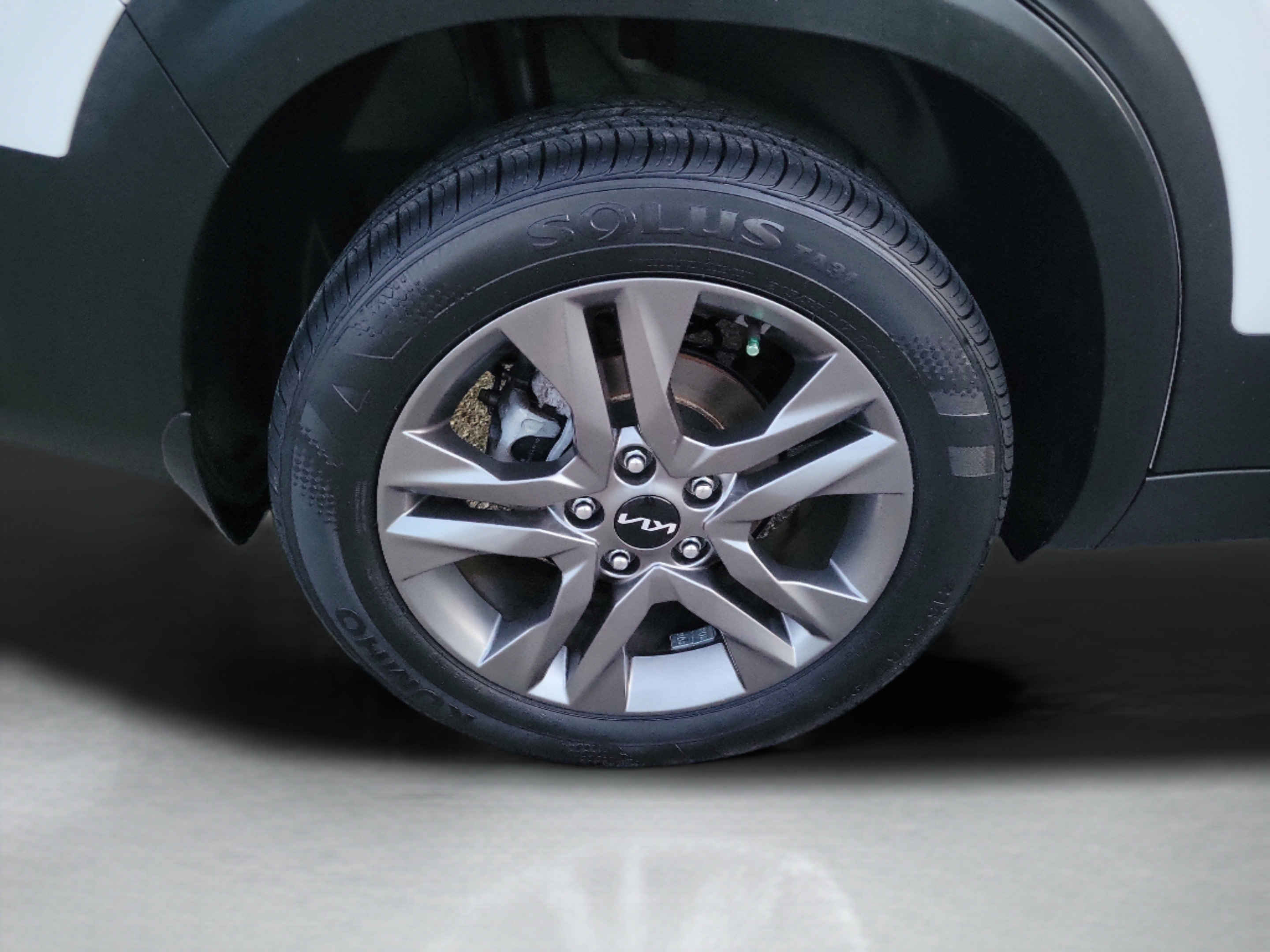 Certified 2023 Kia Seltos S w/ Navigation Package FWD image 6