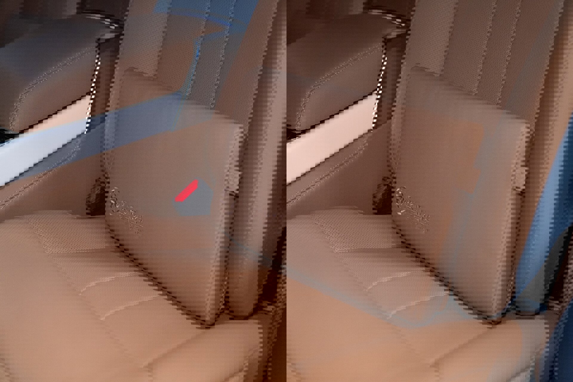 Used 2023 Land Rover Range Rover SV image 6