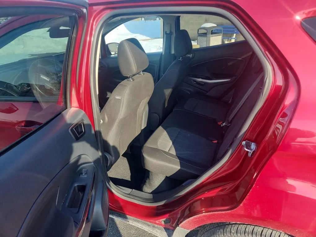 Used 2020 Ford EcoSport SE image 5