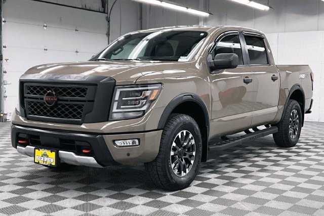 Used 2024 Nissan Titan PRO-4X w/ Pro-4x Utility Package AWD/4WD image 13