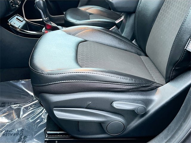 Used 2021 Jeep Compass Altitude image 18