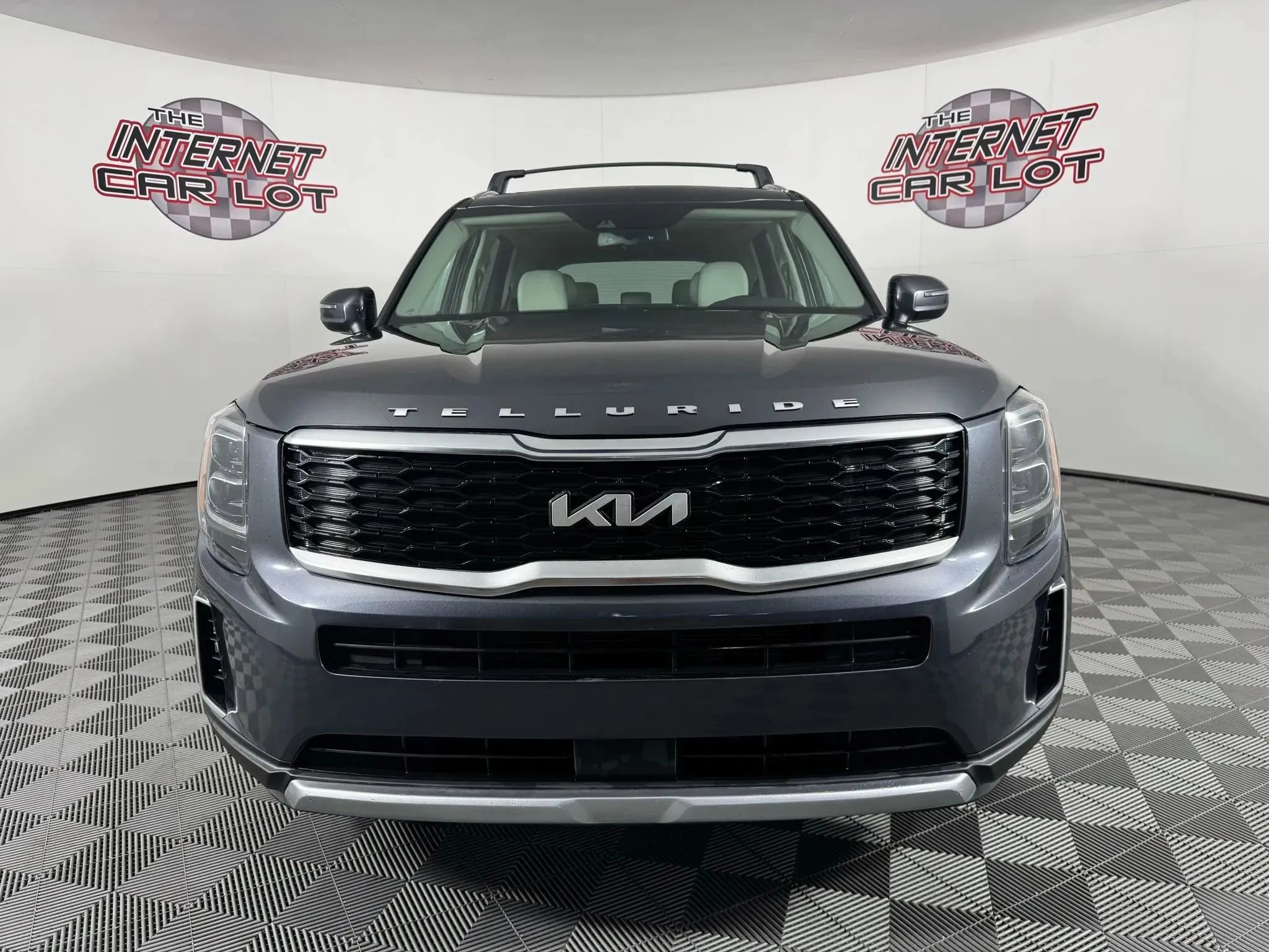 Used 2022 Kia Telluride EX w/ EX Premium Package AWD/4WD image 2