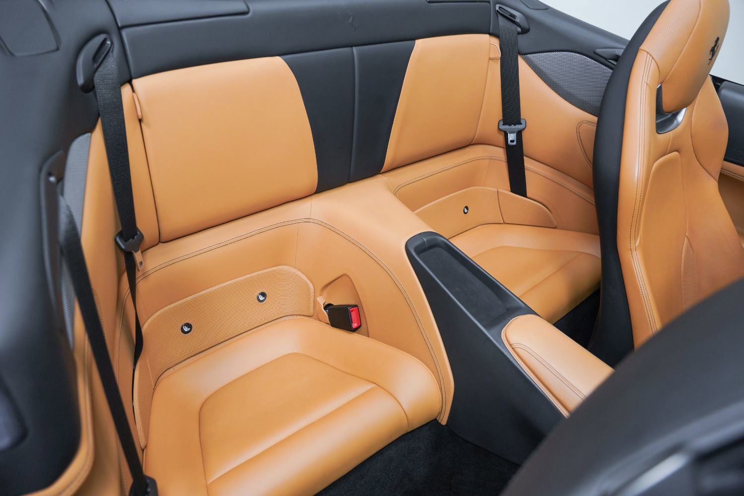 Used 2020 Ferrari Portofino image 37