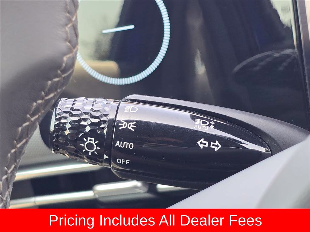 Used 2023 Hyundai Elantra SEL w/ Convenience Package FWD image 25