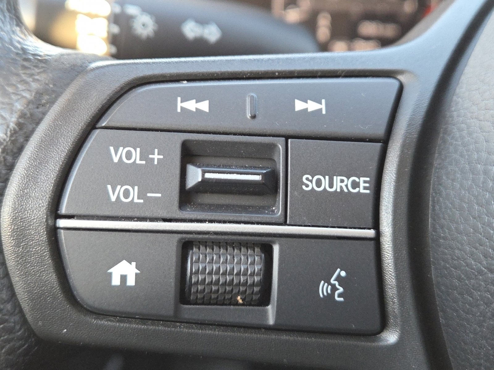 Used 2023 Honda HR-V LX image 32