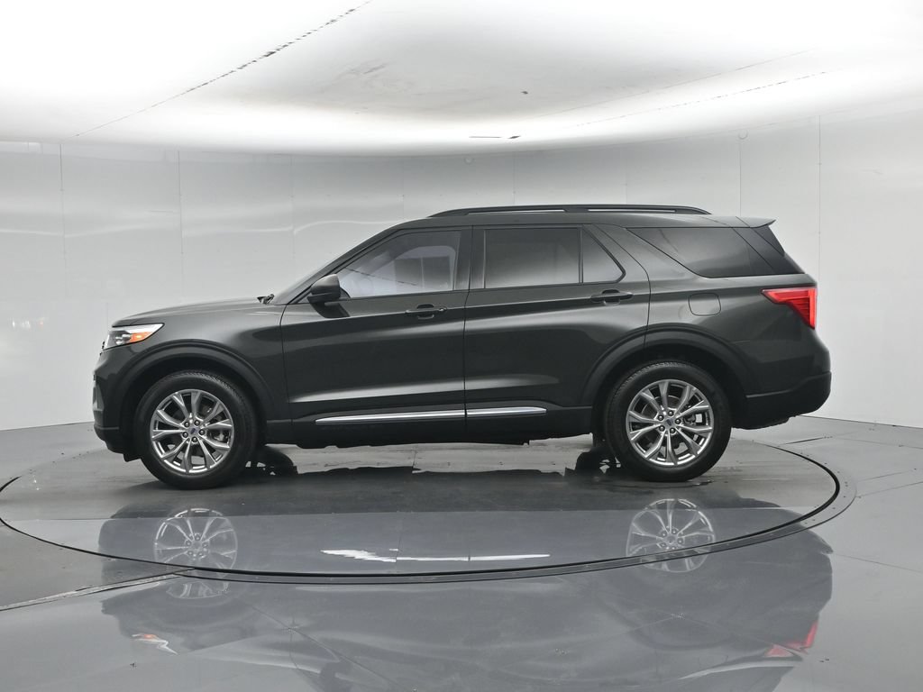 Certified 2023 Ford Explorer XLT w/ Equipment Group 202A AWD/4WD image 34