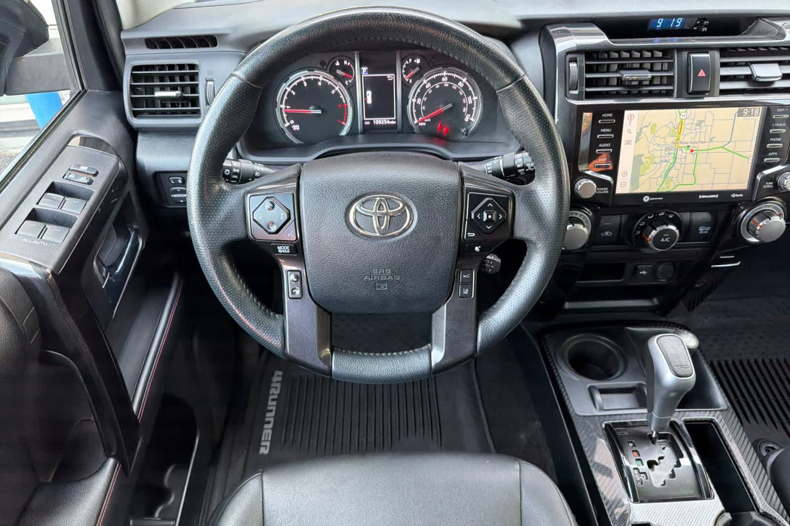 Used 2020 Toyota 4Runner TRD Off-Road Premium AWD/4WD image 16