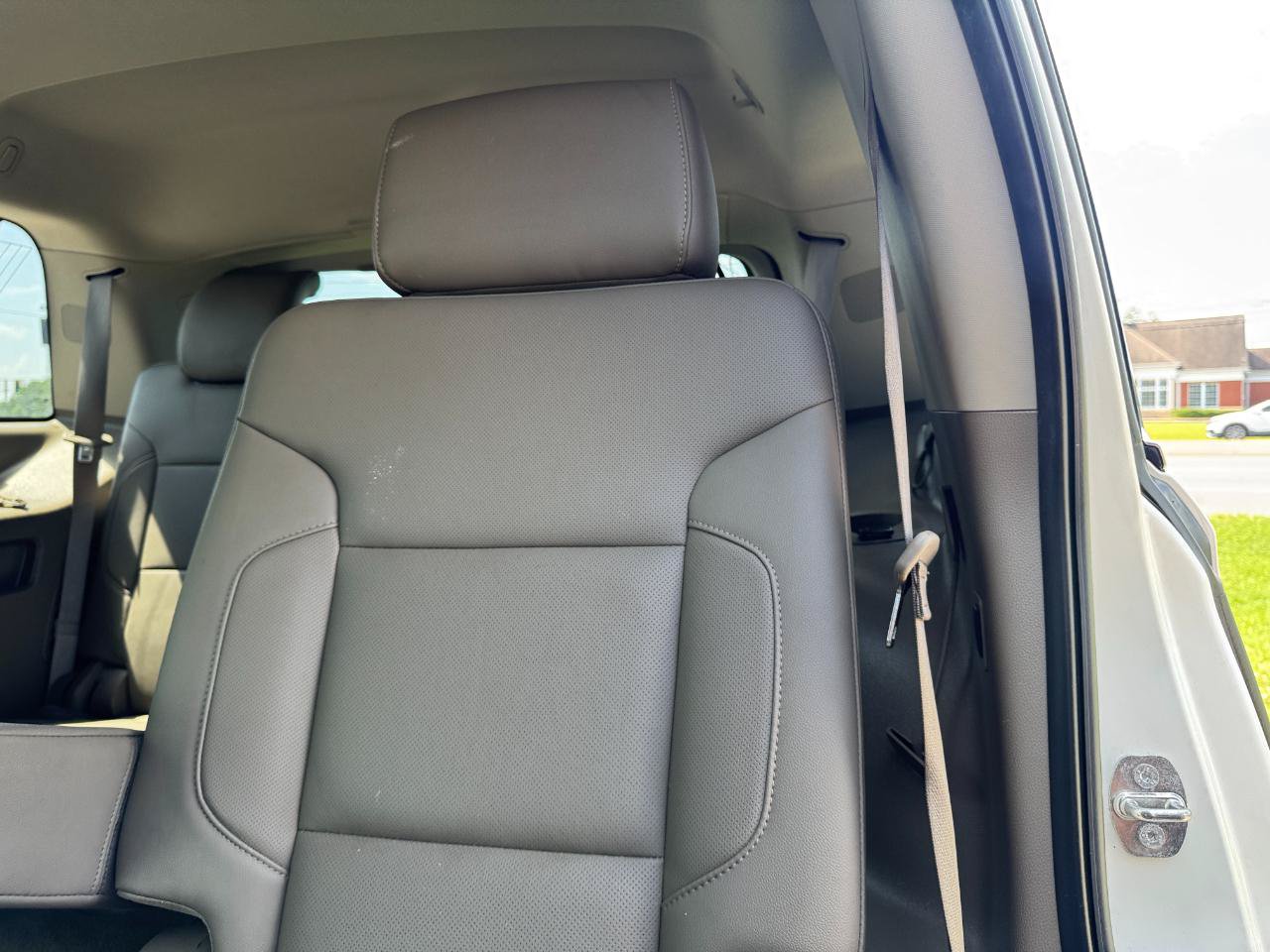 Used 2015 Chevrolet Tahoe LTZ RWD image 24