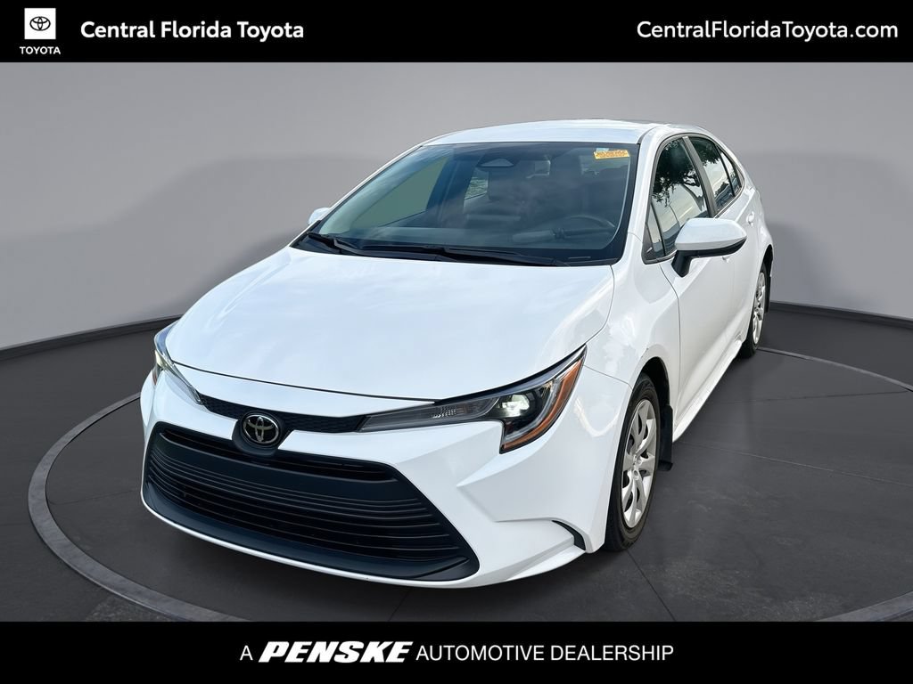 Used 2026 Toyota Corolla LE FWD image 1