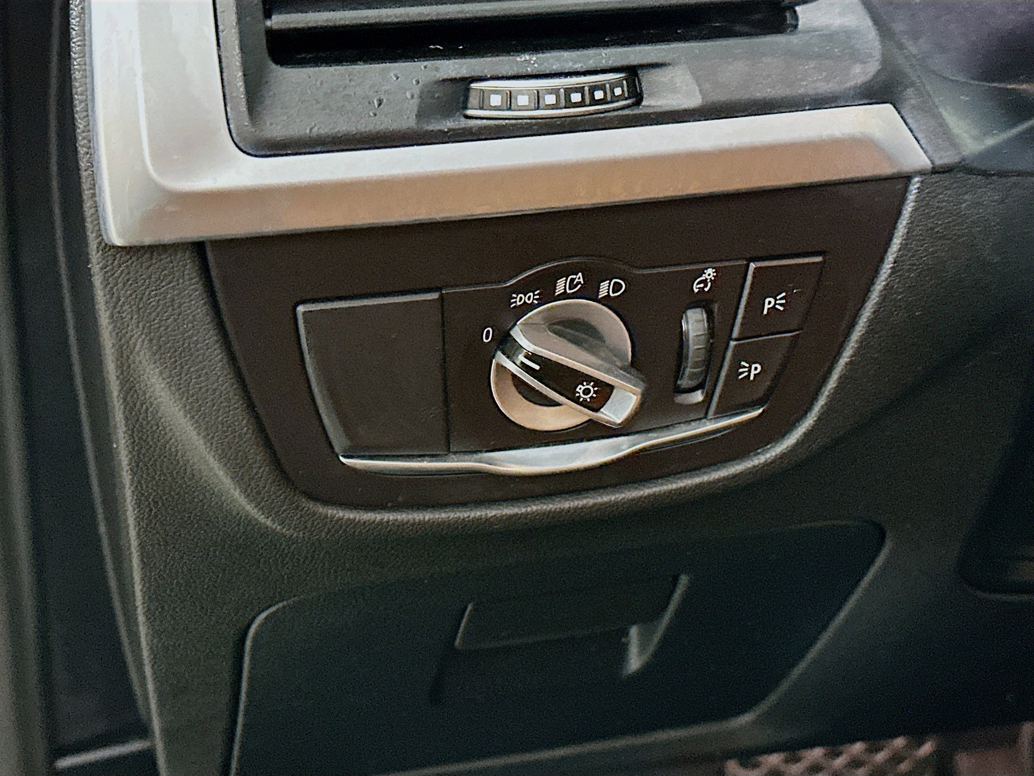 Used 2022 BMW X3 sDrive30i w/ Convenience Package image 17