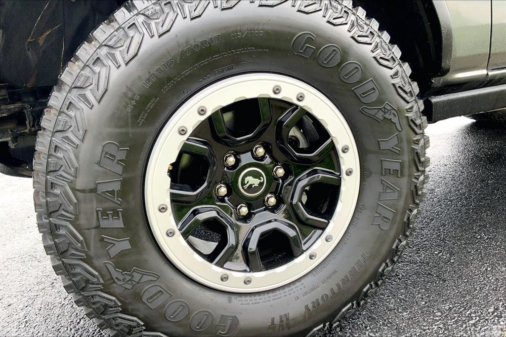 Used 2024 Ford Bronco Big Bend w/ Sasquatch Package AWD/4WD image 3