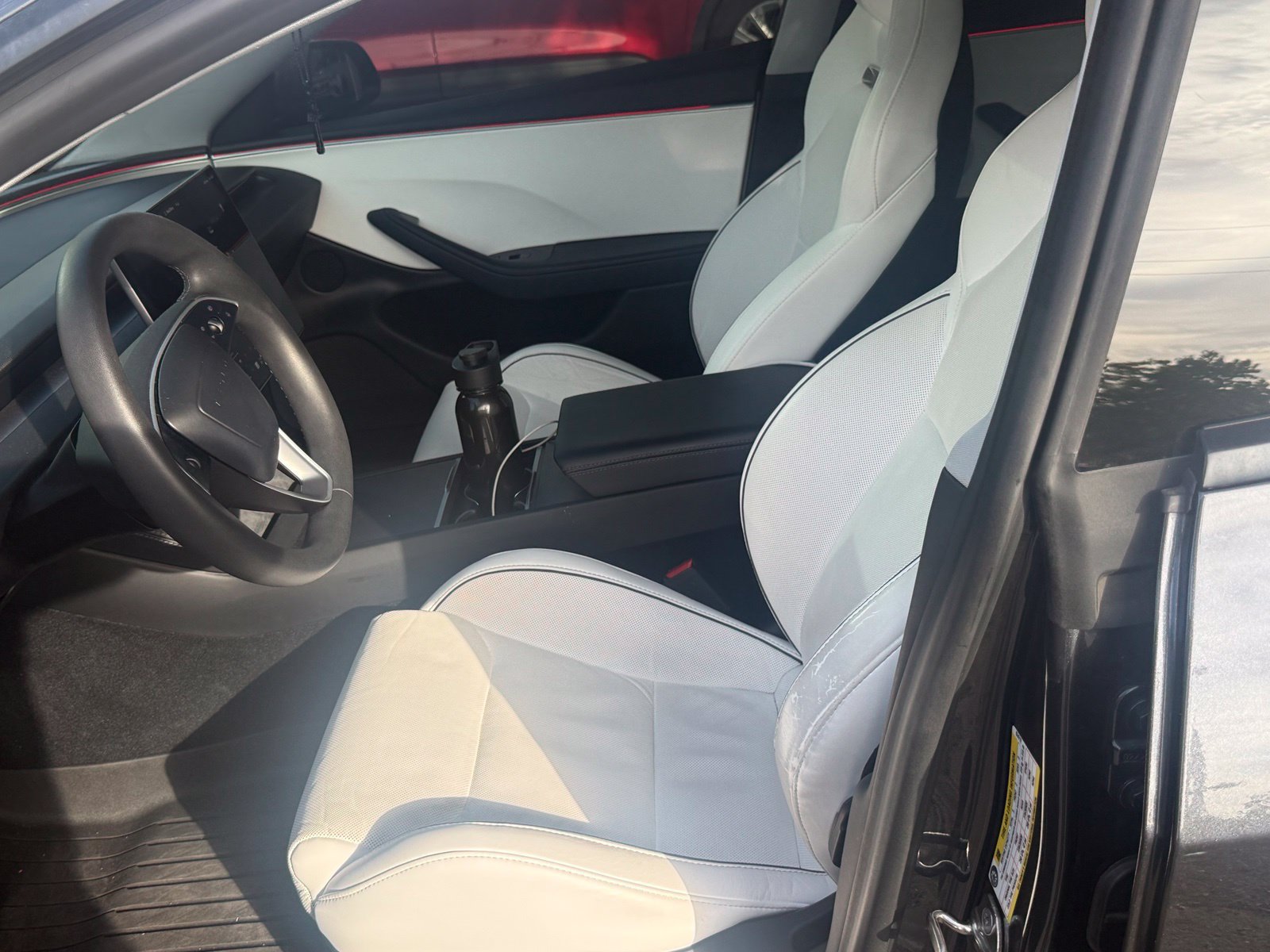 Used 2024 Tesla Model 3 Performance AWD/4WD image 4