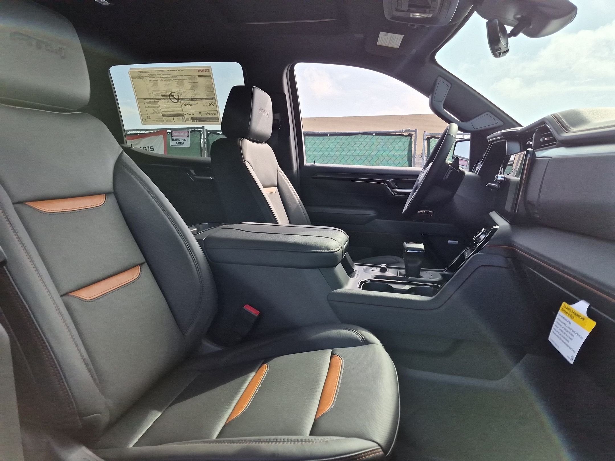 New 2026 GMC Sierra 1500 AT4 w/ AT4 Premium Package AWD/4WD image 28