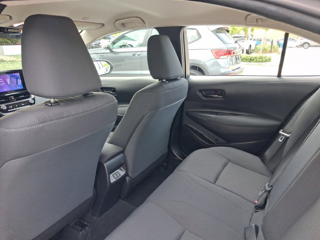 Used 2023 Toyota Corolla LE FWD image 13
