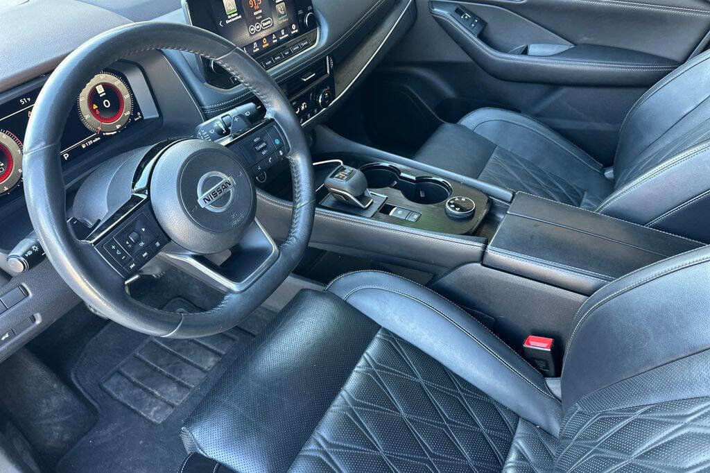 Used 2021 Nissan Rogue Platinum image 10